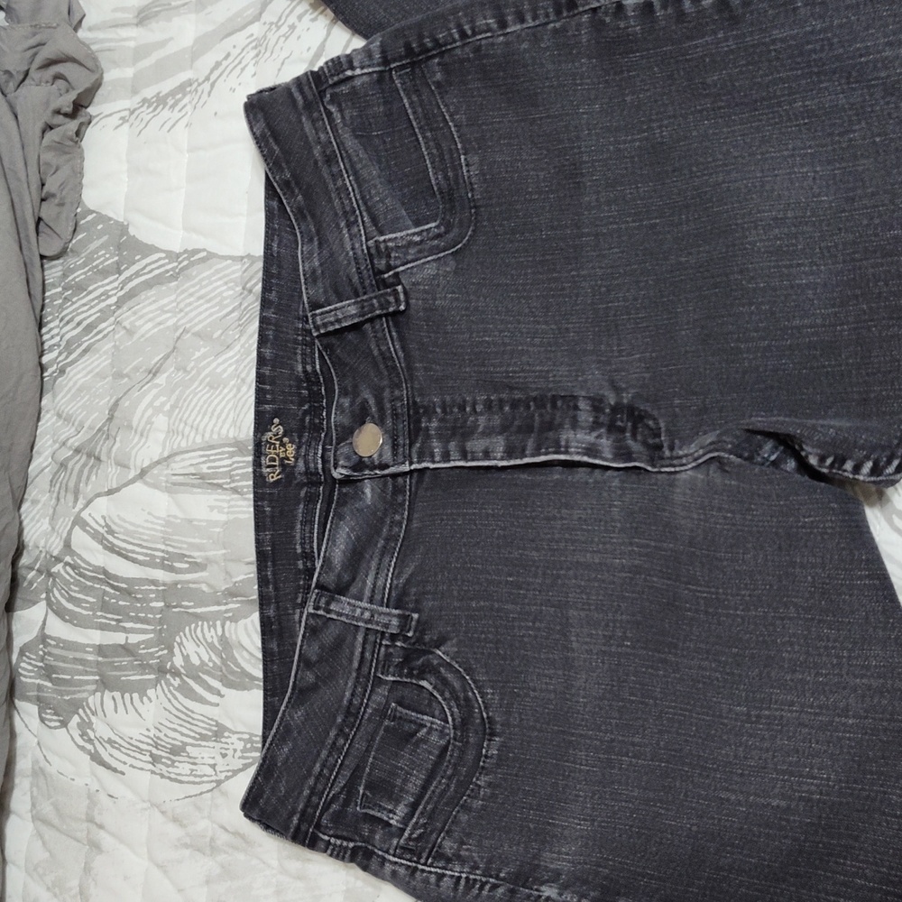Lee Riders Stone Wash Relaxed Fit Boot Cut Jeans - Picture 3 of 5